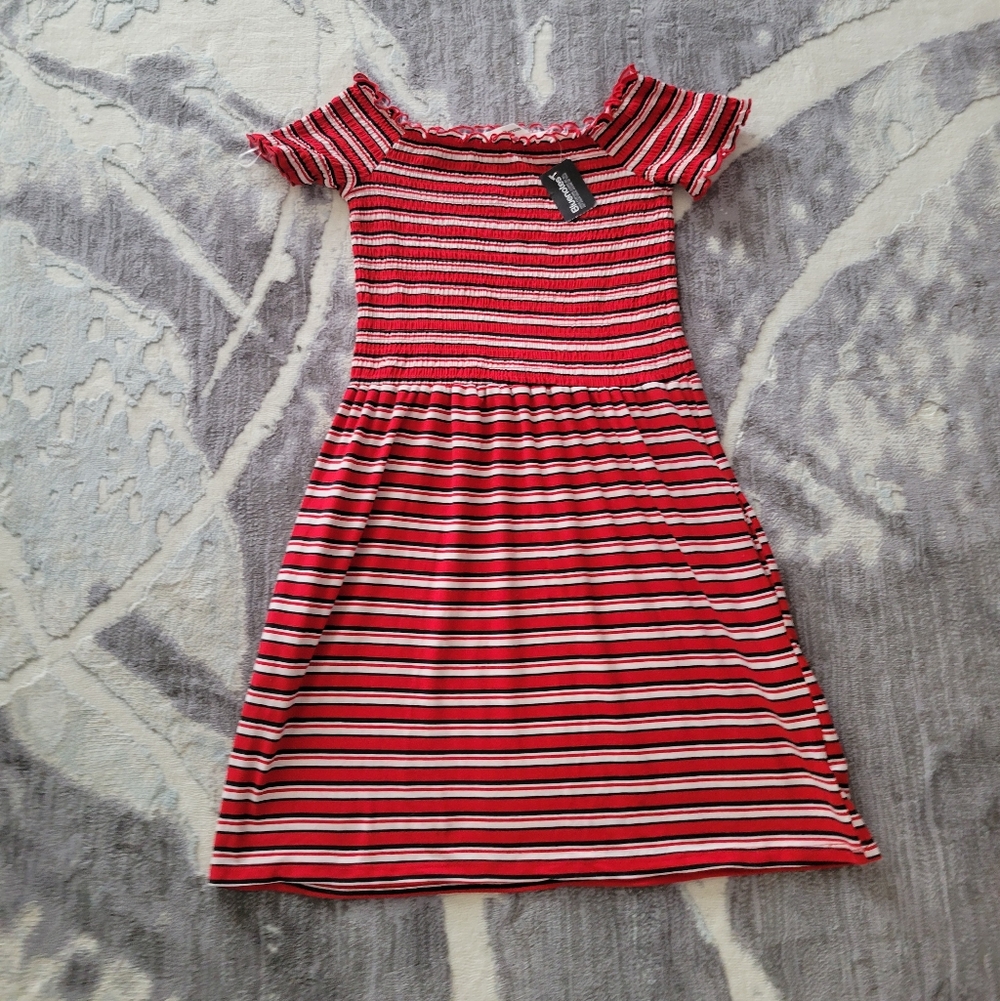 Brand New Bluenotes Red and White Striped Women s Dress
